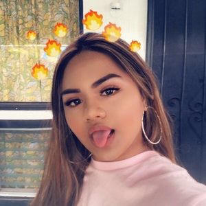 Meet your Posher, Teisha lee